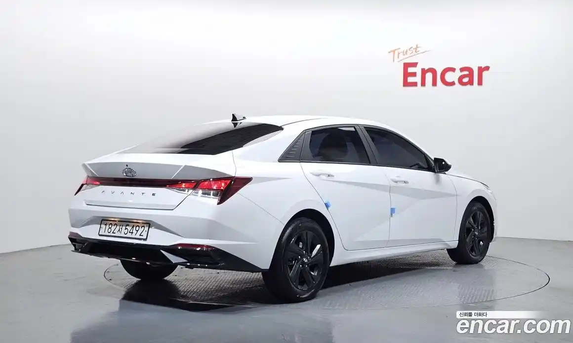 Hyundai Avante 2022 1.6 Автомат в Москве № 797018, фото 2