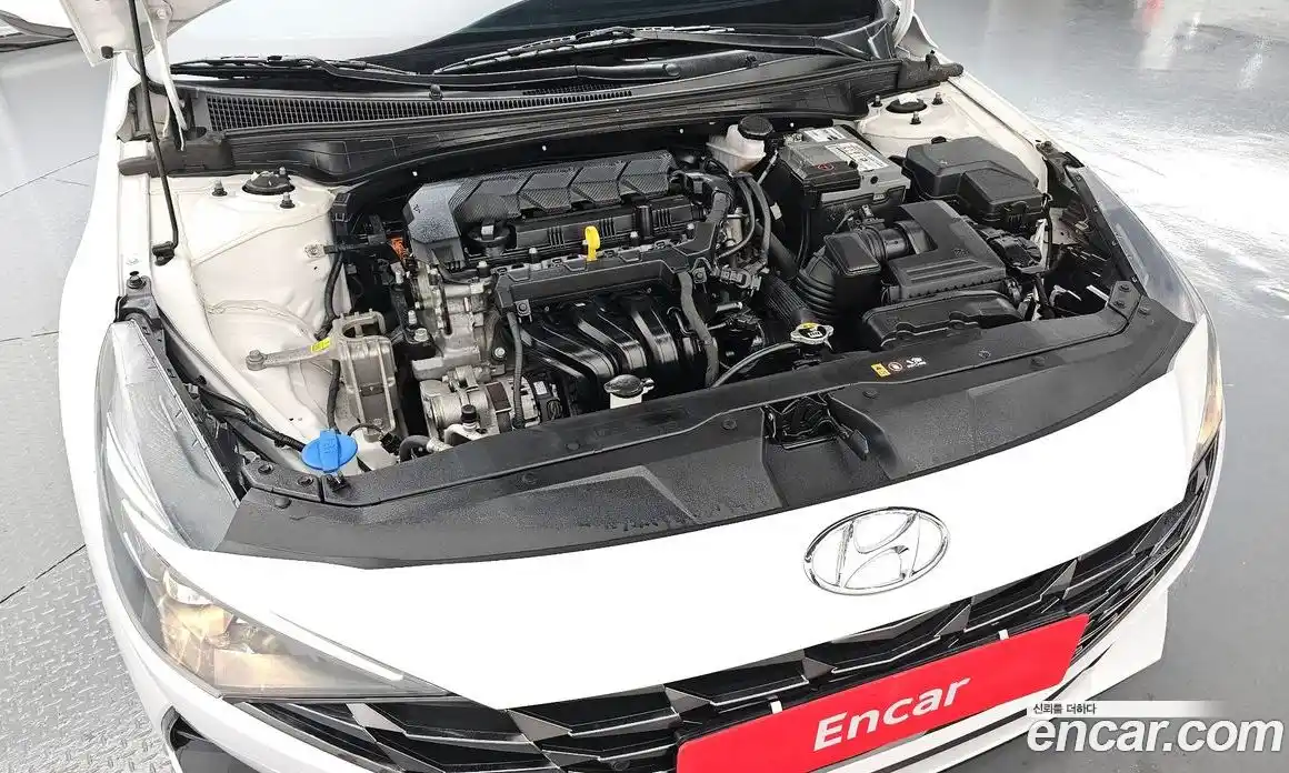 Hyundai Avante 2022 1.6 Автомат в Москве № 797018, фото 6