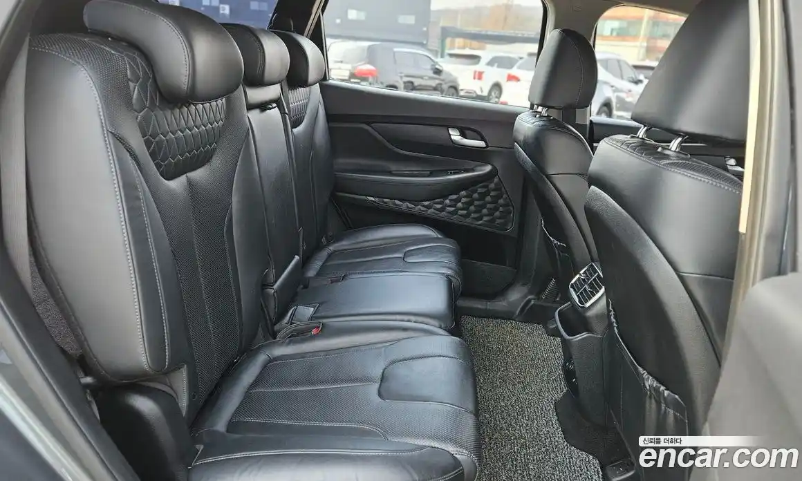 Hyundai Santa Fe 2018 2.0 Автомат в Москве № 797189, фото 12