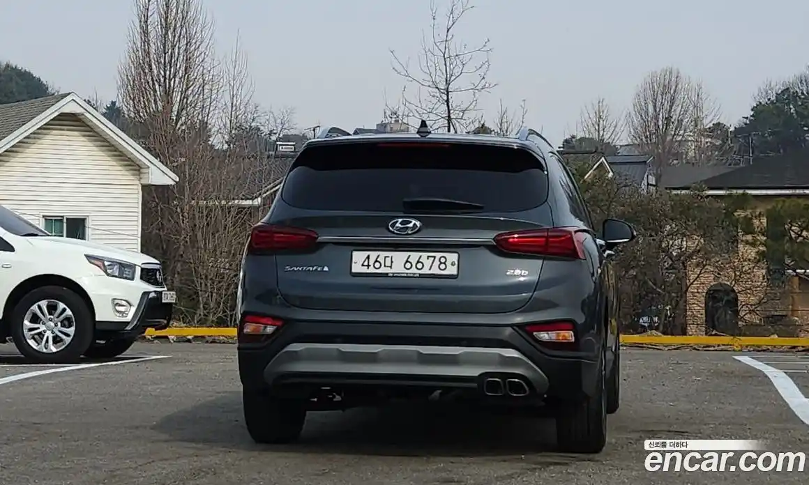 Hyundai Santa Fe 2018 2.0 Автомат в Москве № 797189, фото 4