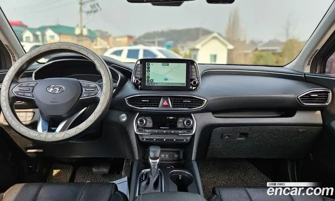 Hyundai Santa Fe 2018 2.0 Автомат в Москве № 797189, фото 7