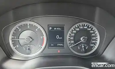 Hyundai Santa Fe 2018 2.0 Автомат в Москве № 797189, миниатюра 8