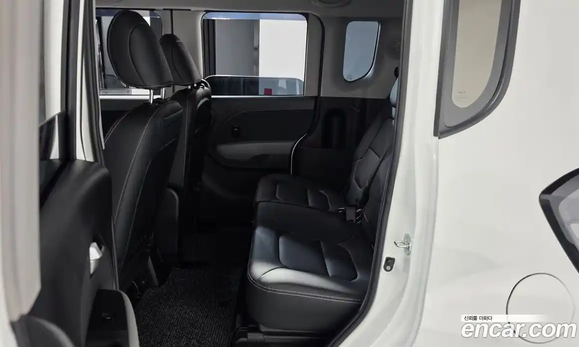 Kia Ray 2023 1.0 Автомат в Москве № 797580, фото 11