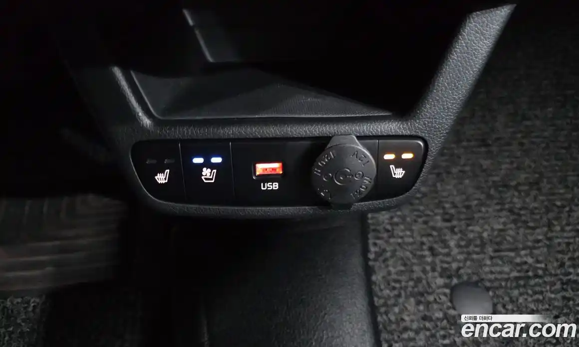 Kia Ray 2023 1.0 Автомат в Москве № 797580, фото 16