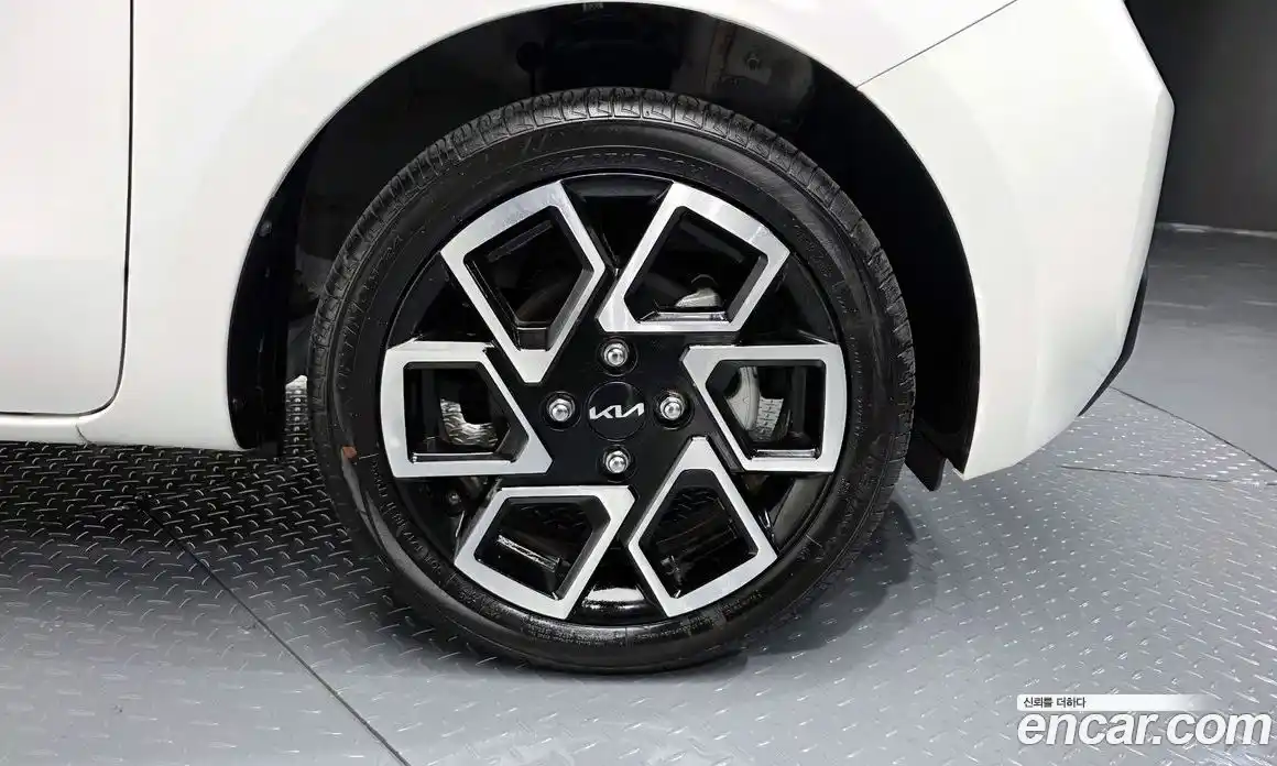 Kia Ray 2023 1.0 Автомат в Москве № 797580, фото 4