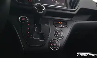 Kia Ray 2023 1.0 Автомат в Москве № 797580, миниатюра 8