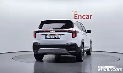 Kia Seltos 2024 1.6 Автомат в Москве № 797774, миниатюра 4