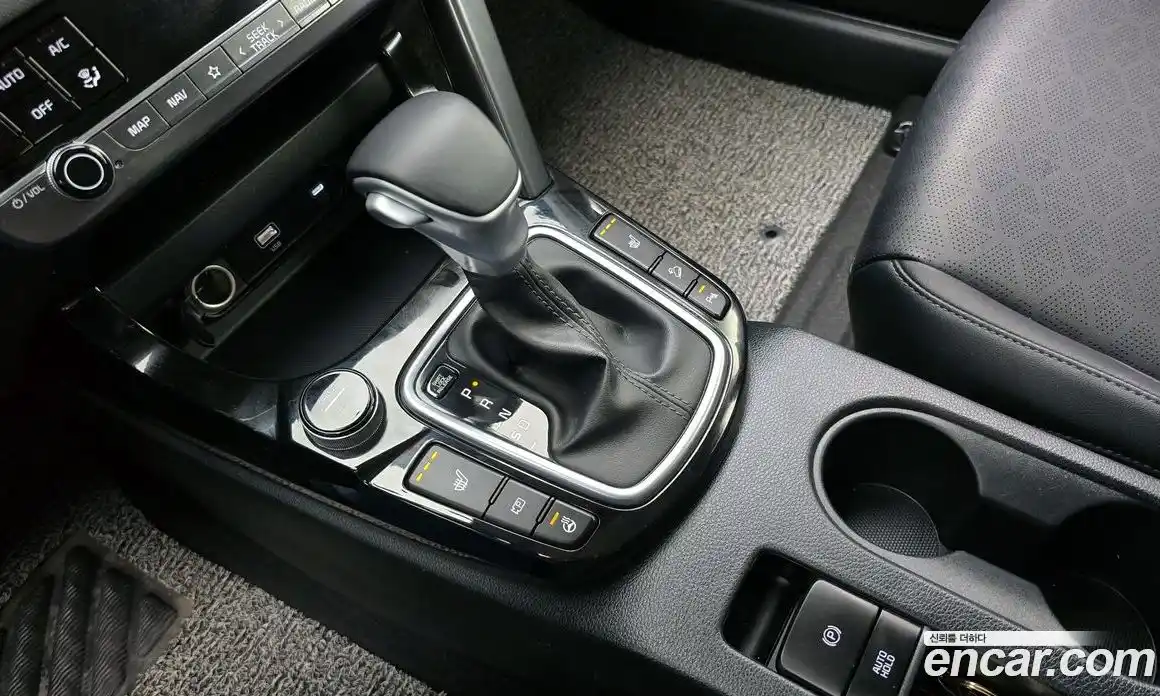 Kia Seltos 2024 1.6 Автомат в Москве № 797774, фото 9