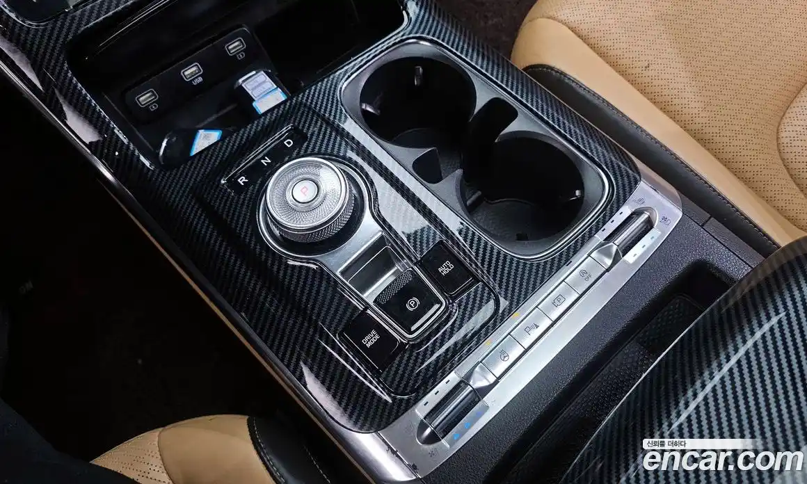 Kia Canival 2020 2.2 Автомат в Москве № 798384, фото 9