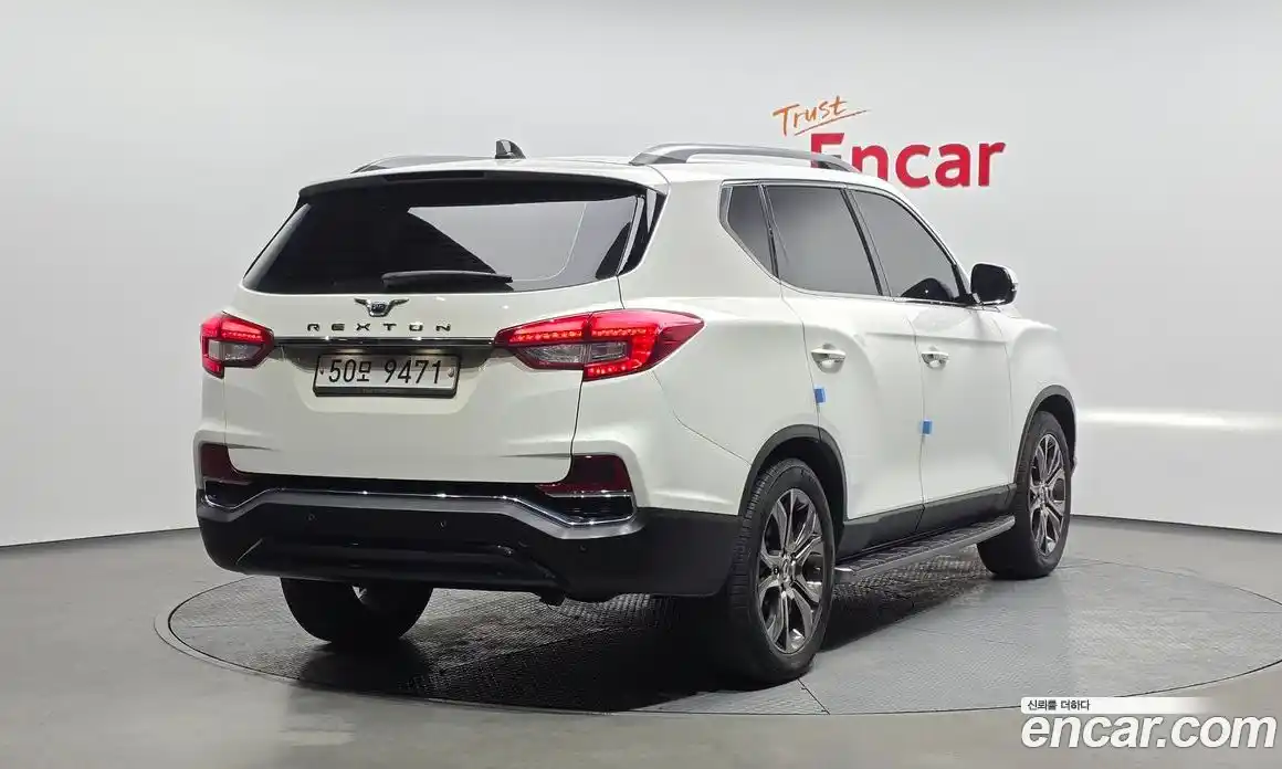 SsangYong Rexton 2017 2.2 Автомат в Москве № 799200, фото 2