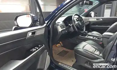 SsangYong Rexton 2017 2.2 Автомат в Москве № 799279, миниатюра 10