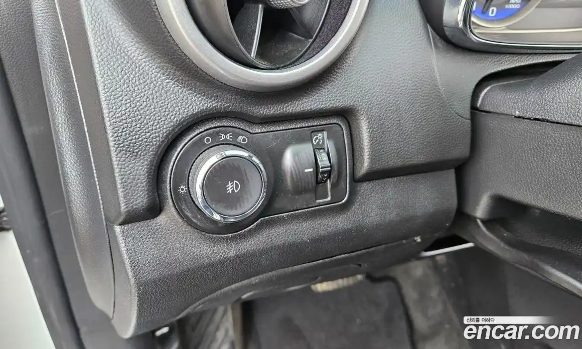 Chevrolet Trax 2015 1.4 гидро в Москве, фото 15