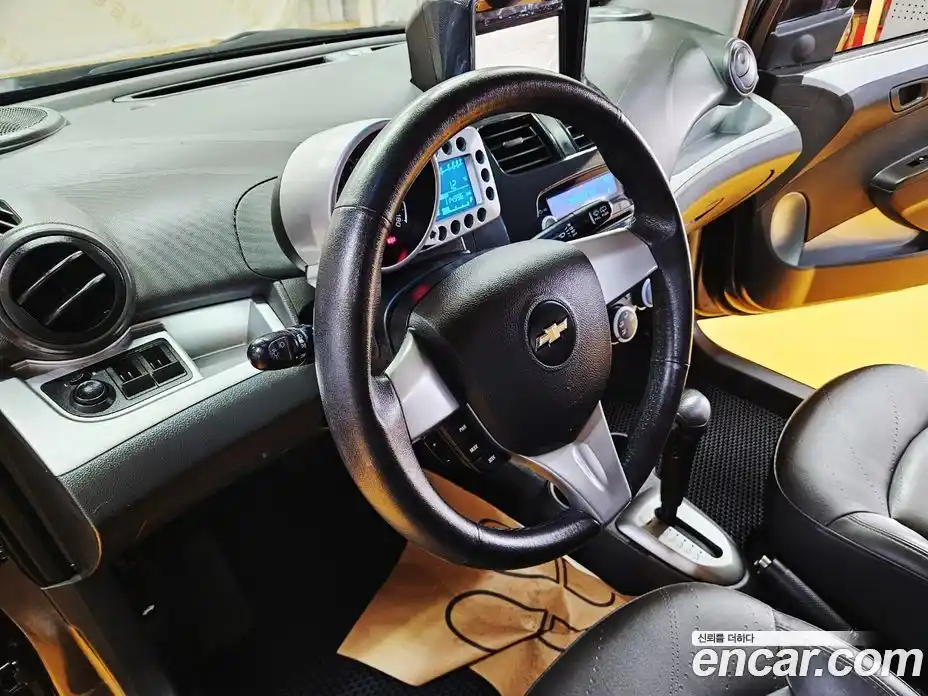 Chevrolet Spark 2013 1.0 гидро в Москве, фото 10