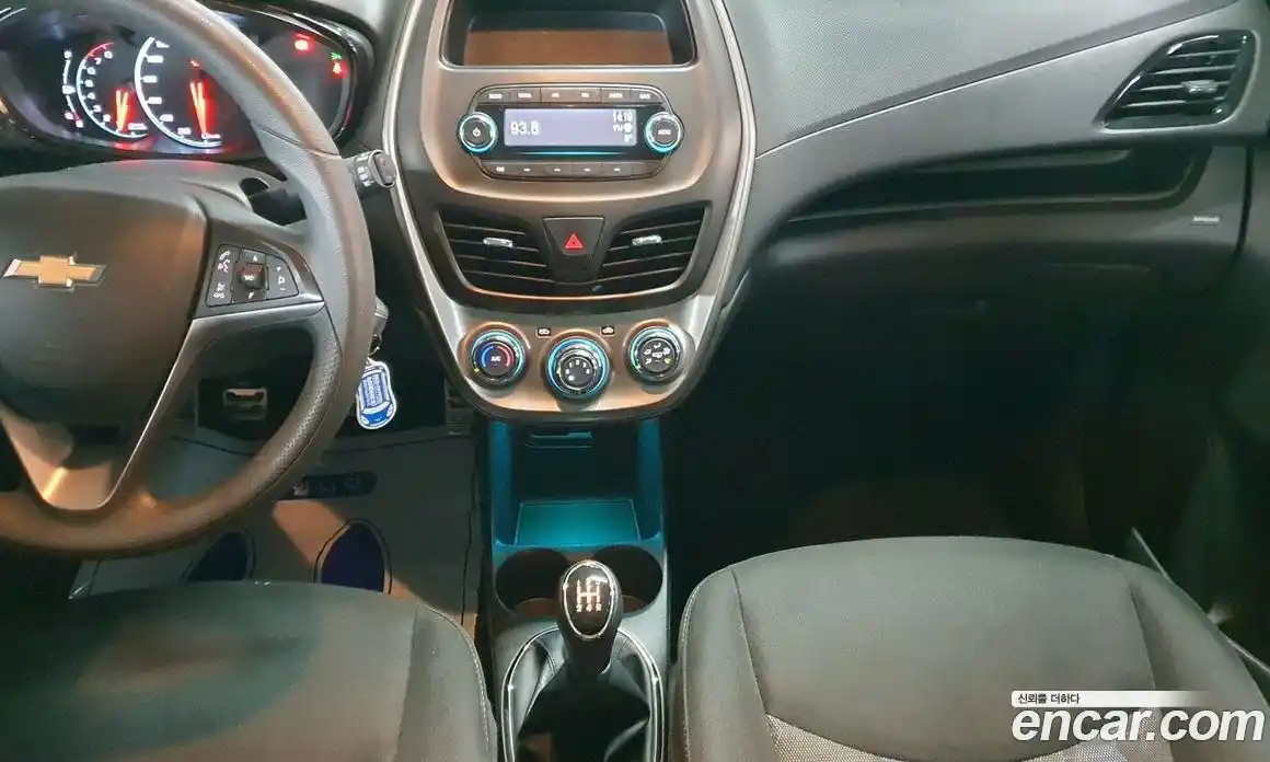 Chevrolet Spark 2017 1.0 Механическая в Москве № 800055, фото 15