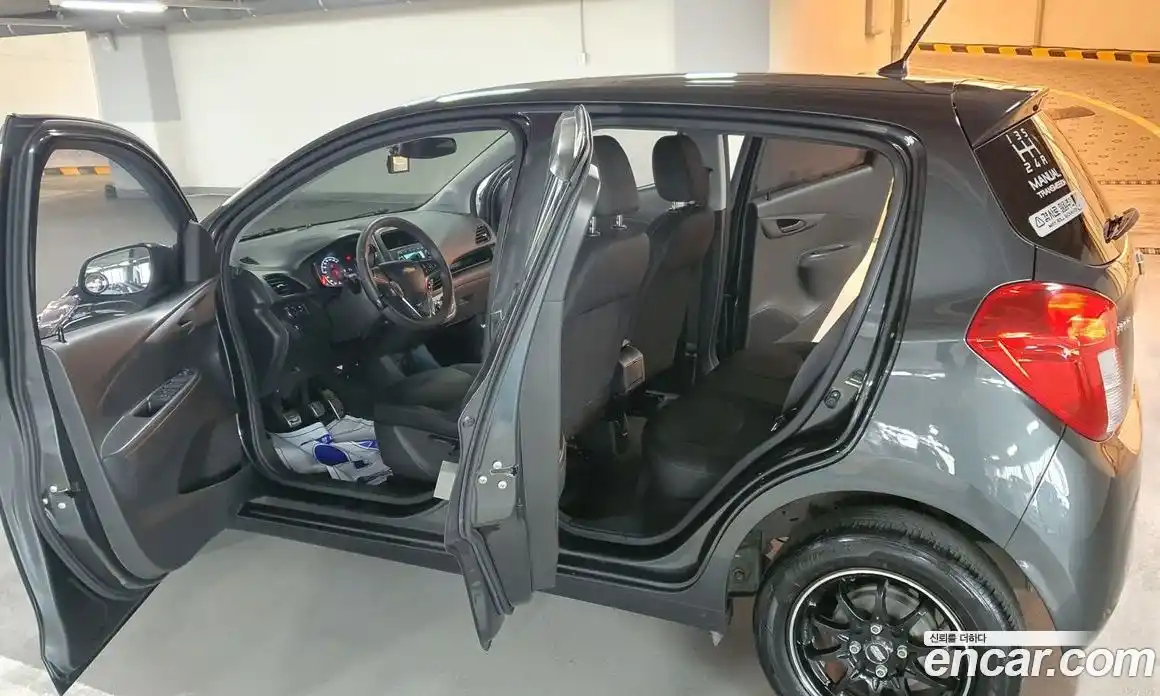 Chevrolet Spark 2017 1.0 Механическая в Москве № 800055, фото 18