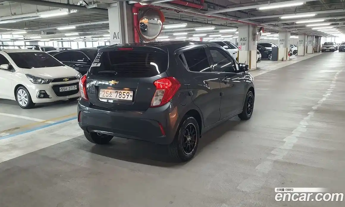 Chevrolet Spark 2017 1.0 Механическая в Москве № 800055, фото 6