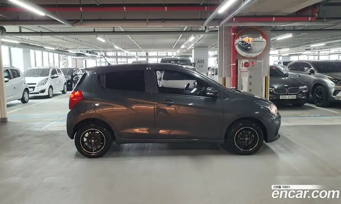 Chevrolet Spark 2017 1.0 Механическая в Москве № 800055, фото 7