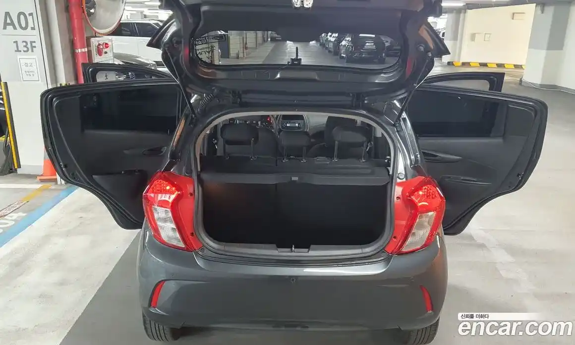 Chevrolet Spark 2017 1.0 Механическая в Москве № 800055, фото 10