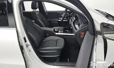 Mercedes-Benz GLA-Class 2023 2.0 Автомат в Москве № 800775, миниатюра 12