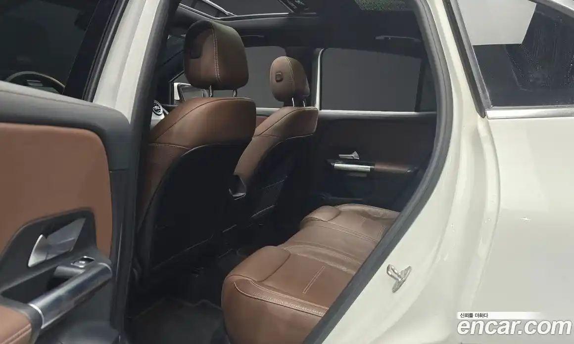 Mercedes-Benz GLA-Class 2021 2.0 Автомат в Москве № 801259, фото 12