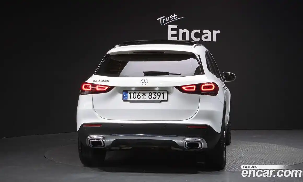 Mercedes-Benz GLA-Class 2021 2.0 Автомат в Москве № 801259, фото 4