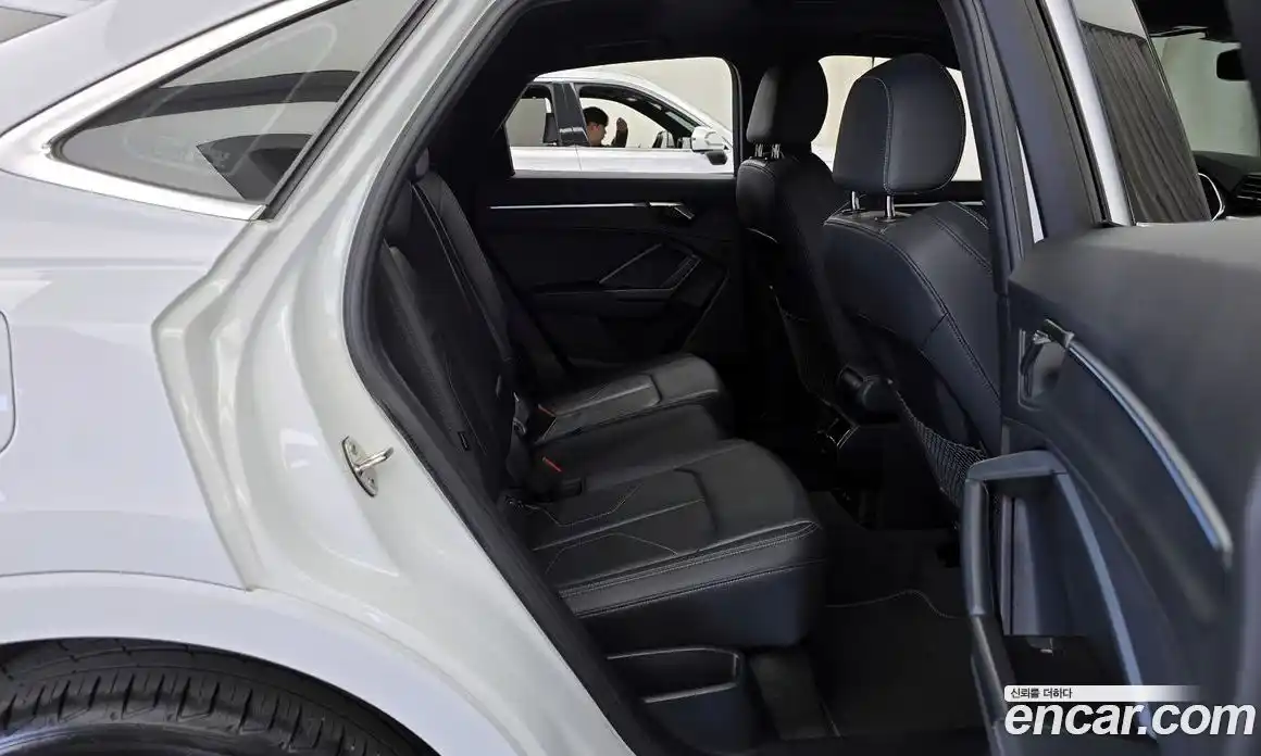 Audi Q3 2023 2.0 Автомат в Москве № 801433, фото 12