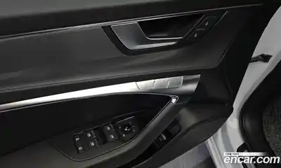 Audi A6 2020 2.0 Автомат в Москве № 801590, миниатюра 12