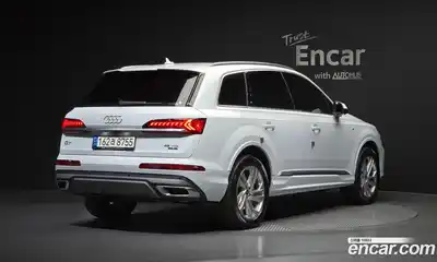 Audi Q7 2021 3.0 Автомат в Москве № 801644, миниатюра 2