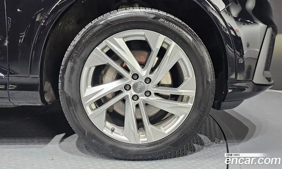 Audi Q7 2020 3.0 Автомат в Москве № 801752, фото 5