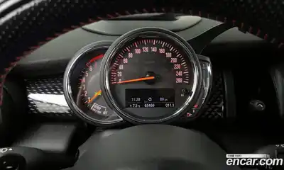 Mini Cooper 2018 2.0 Автомат в Москве № 802426, миниатюра 8