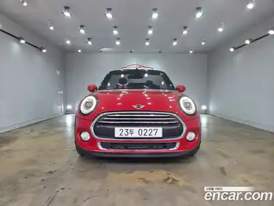 Mini Cooper Convertible 2016 1.5 Автомат в Москве № 802543, миниатюра 3
