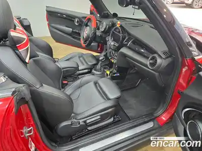 Mini Cooper Convertible 2016 1.5 Автомат в Москве № 802543, миниатюра 9