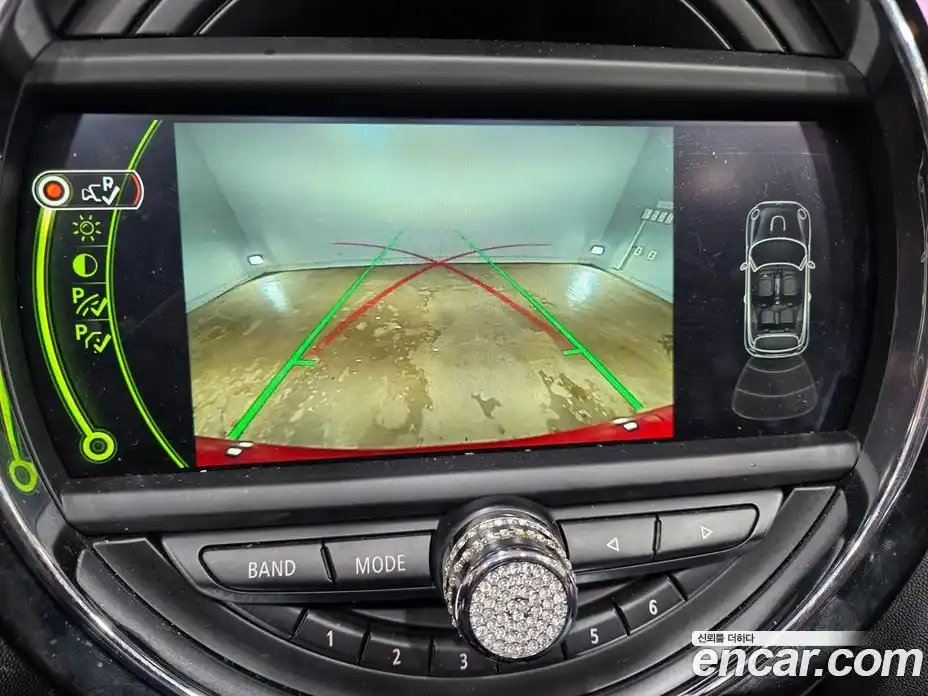 Mini Cooper Convertible 2016 1.5 Автомат в Москве № 802543, фото 10