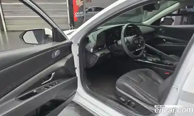 Hyundai Avante 2025 1.6 Автомат в Москве № 813583, миниатюра 11