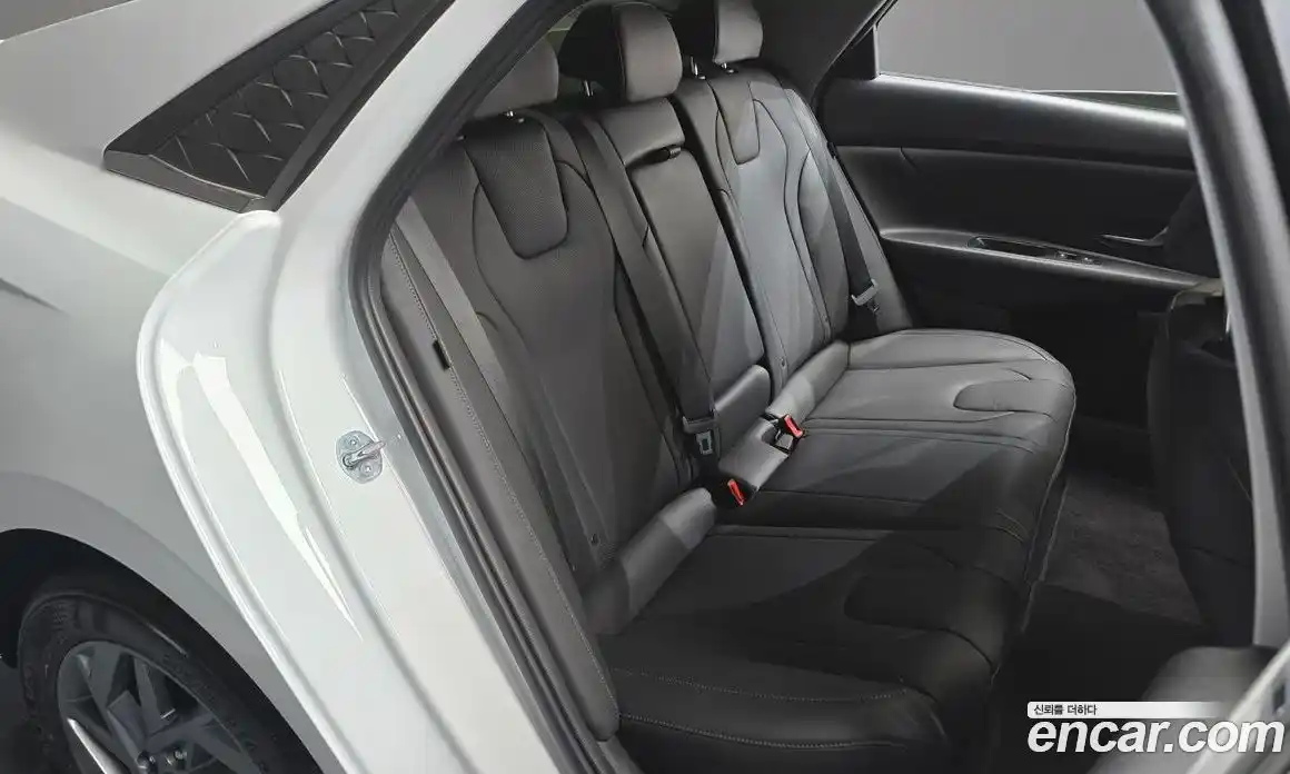 Hyundai Avante 2025 1.6 Автомат в Москве № 813583, фото 12