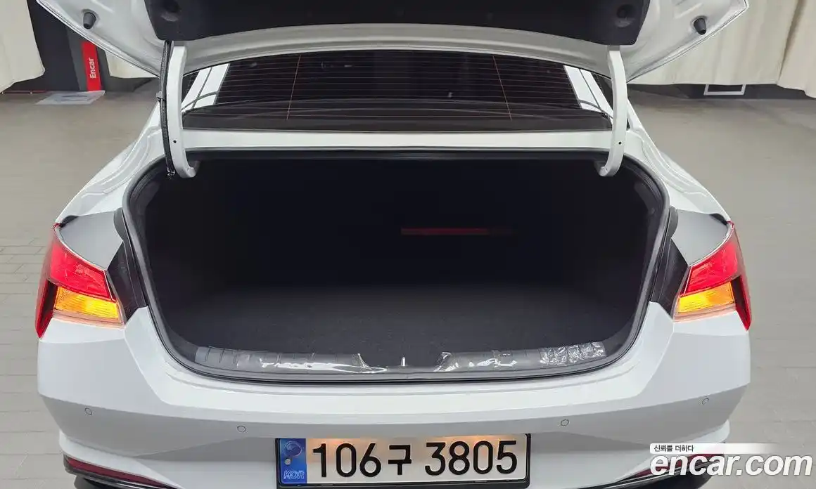 Hyundai Avante 2022 1.6 Автомат в Москве № 813647, фото 20