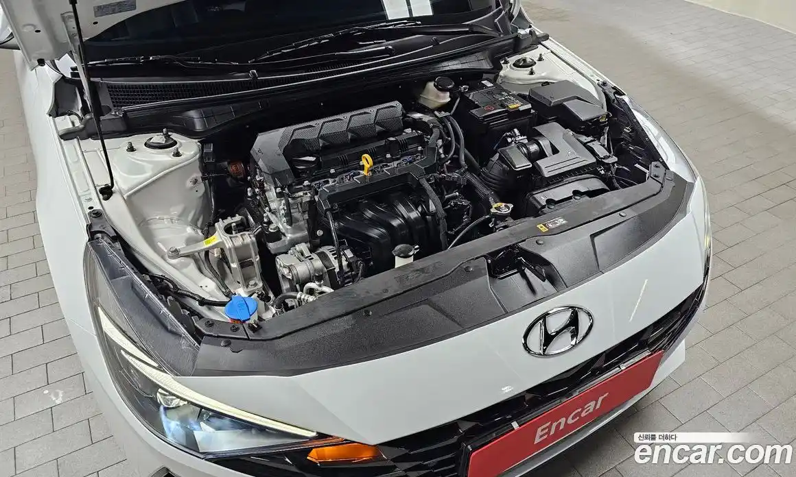 Hyundai Avante 2022 1.6 Автомат в Москве № 813647, фото 6