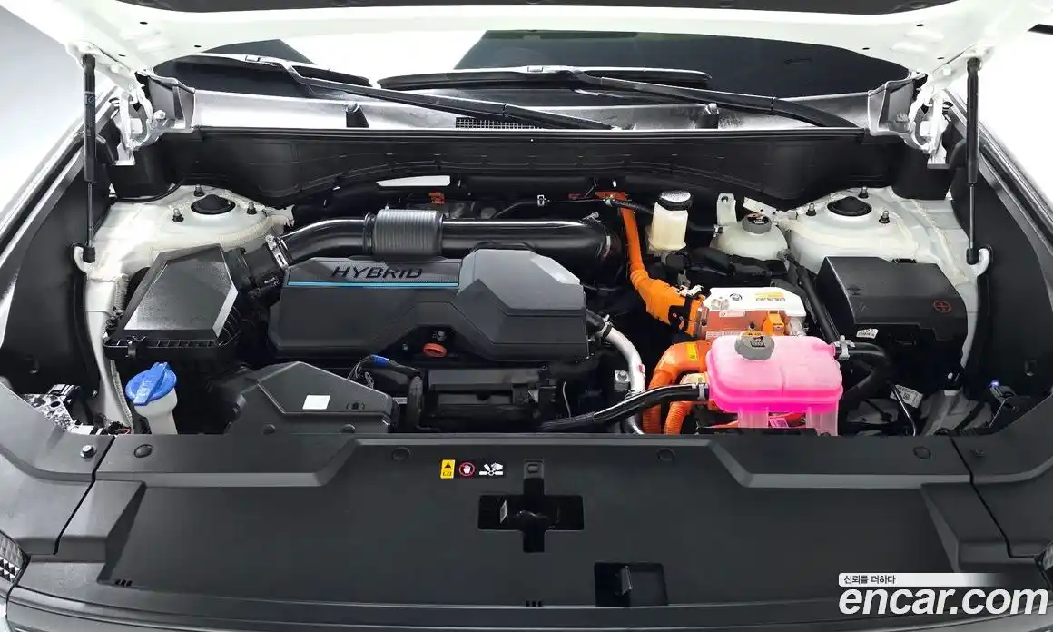 Hyundai Santa Fe 2024 1.6 Автомат в Москве № 813855, фото 5