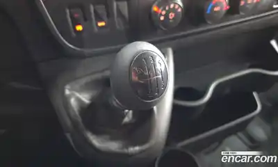 Renault Master 2019 2.3 Механическая в Москве № 814164, миниатюра 9