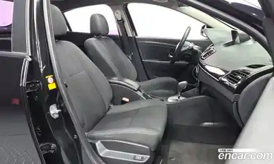 Renault SM3 2015 1.6 гидро в Москве № 814176, миниатюра 11