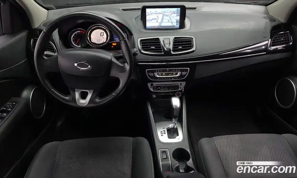 Renault SM3 2015 1.6 гидро в Москве № 814176, фото 7