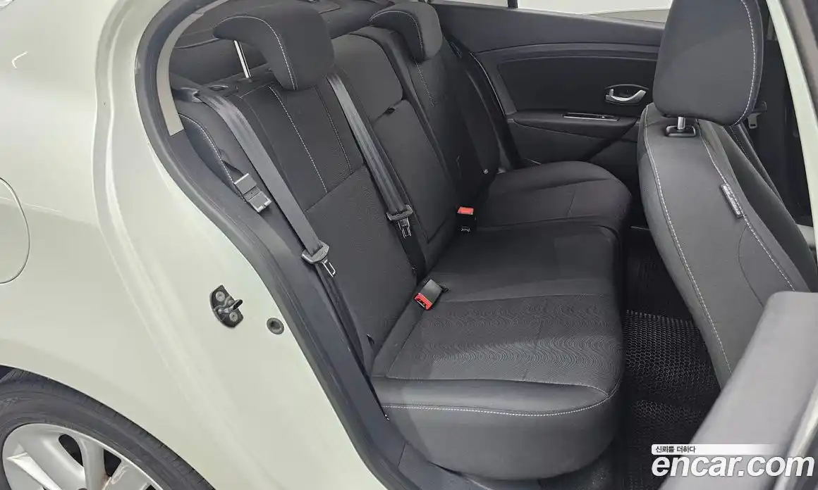 Renault SM3 2012 1.6 Автомат в Москве № 814407, фото 12