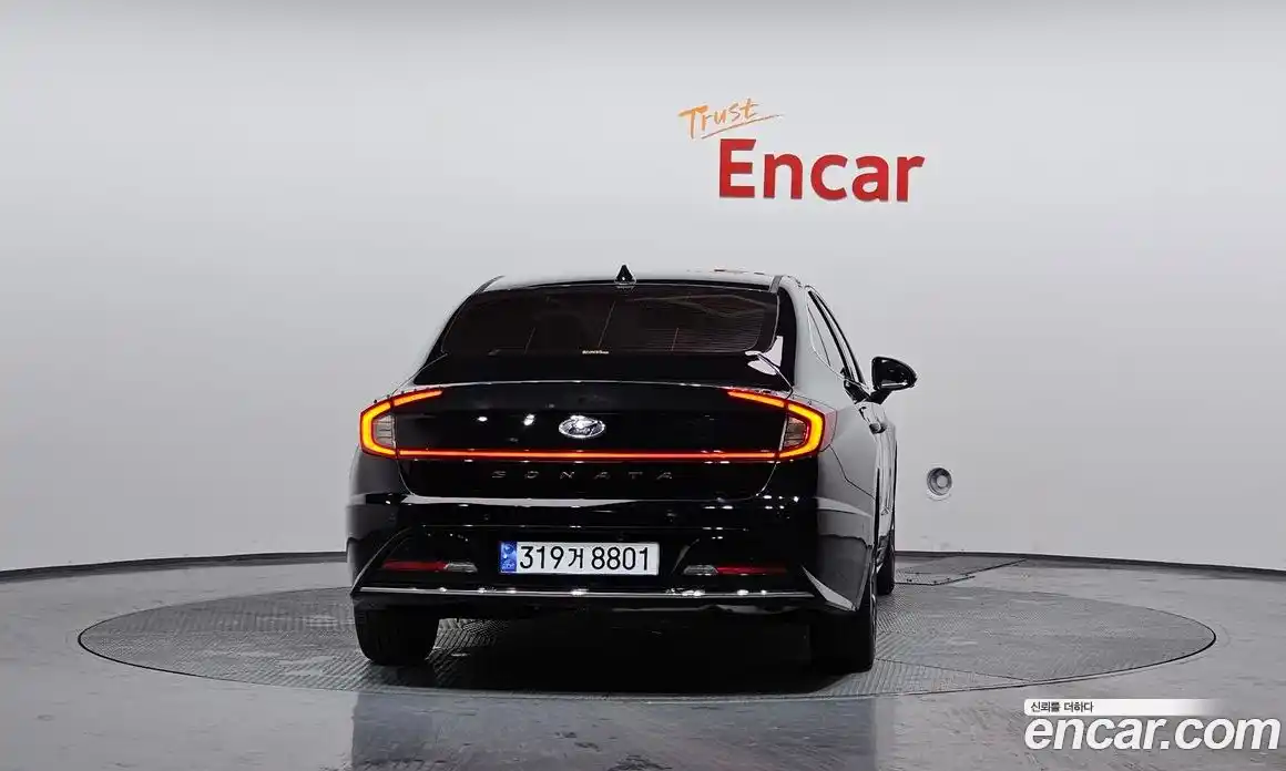 Hyundai Sonata 2023 2.0 Автомат в Москве № 814492, фото 4