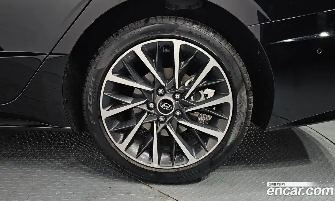 Hyundai Sonata 2023 2.0 Автомат в Москве № 814492, фото 5