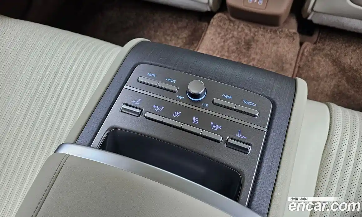 Hyundai Grandeur 2023 3.5 Автомат в Москве № 814707, фото 18