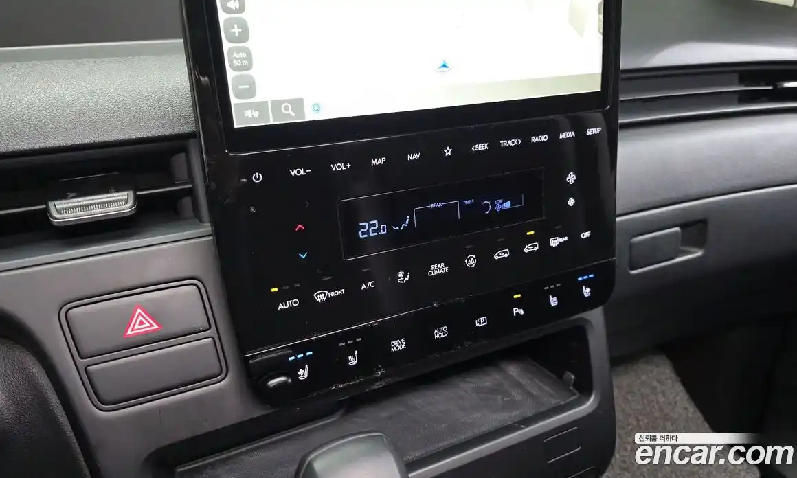 Hyundai Staria 2024 3.5 Автомат в Москве № 814782, фото 16