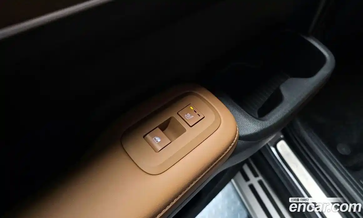 Hyundai Santa Fe 2024 1.6 Автомат в Москве № 815070, фото 18