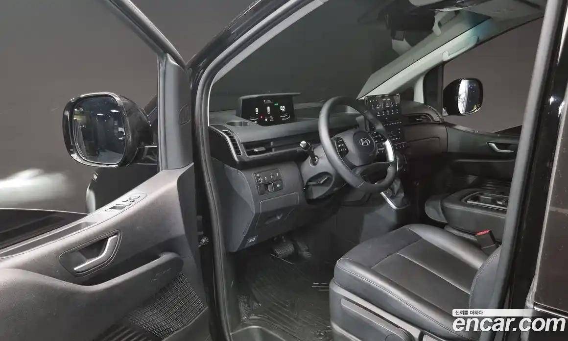 Hyundai Staria 2025 2.2 Автомат в Москве № 815107, фото 10