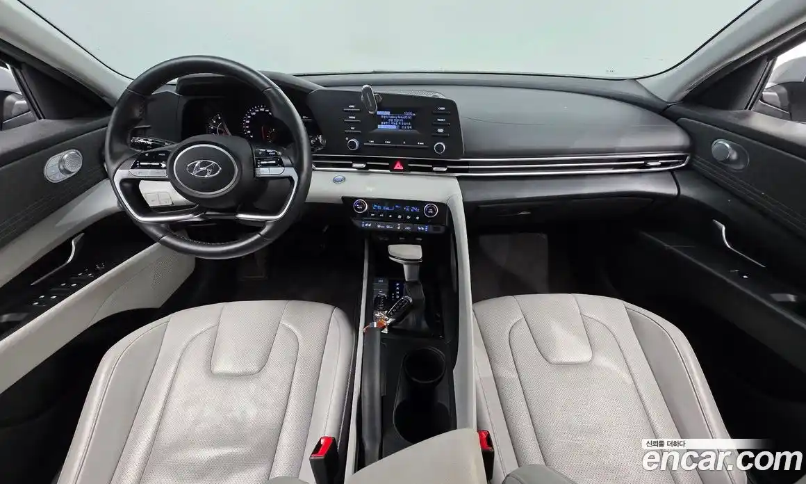 Hyundai Avante 2021 1.6 Автомат в Москве № 815224, фото 7