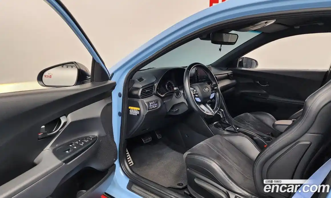 Hyundai Veloster 2020 2.0 Автомат в Москве № 815441, фото 9